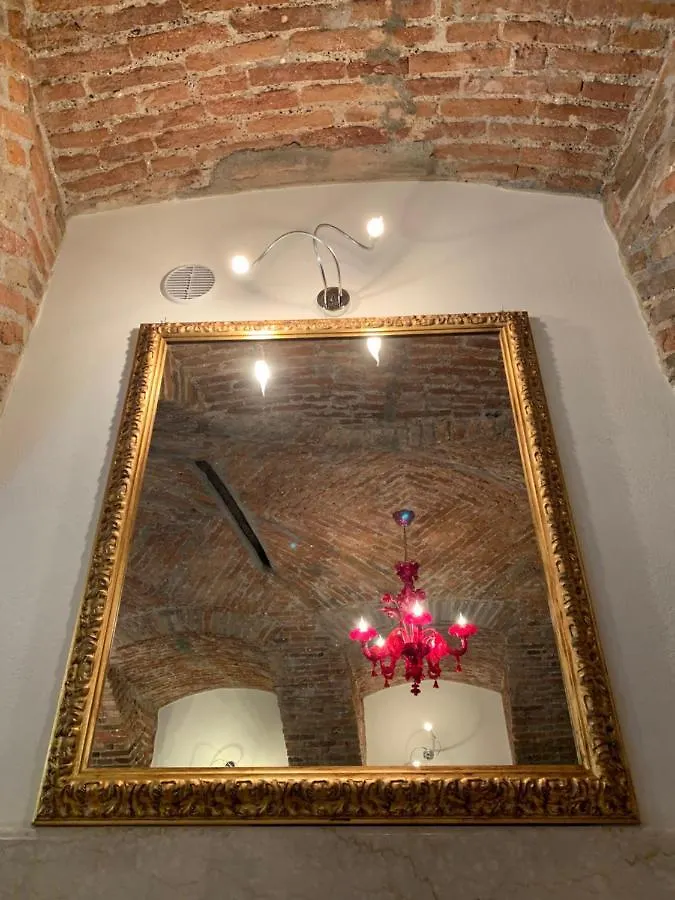 Quinta Quadra Hotel Chiari Italy