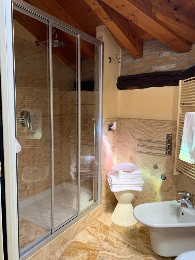 Guest house Quinta Quadra Hotel Chiari Italy