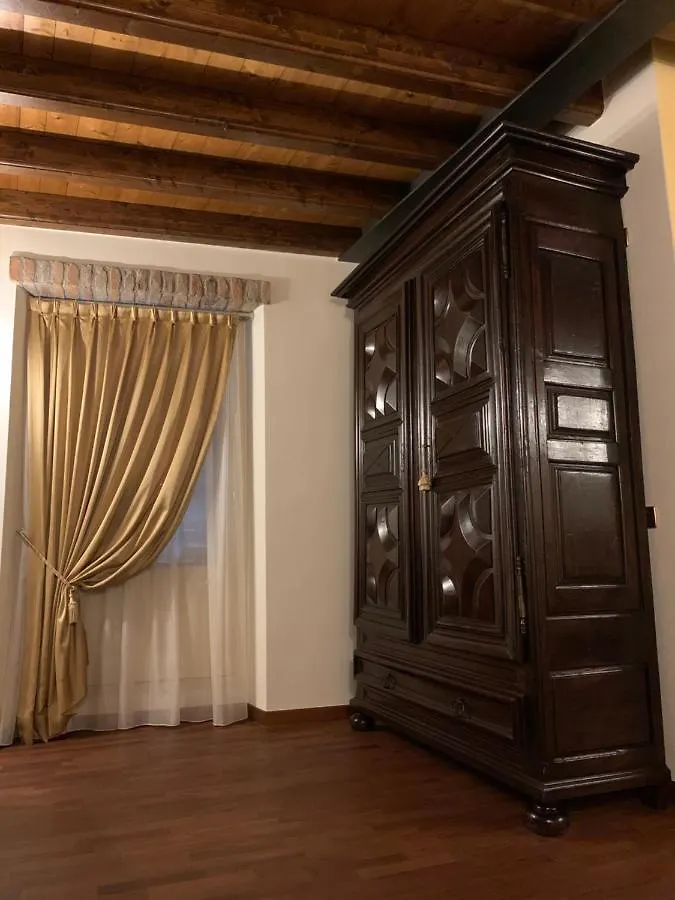 Guest house Quinta Quadra Hotel Chiari Italy
