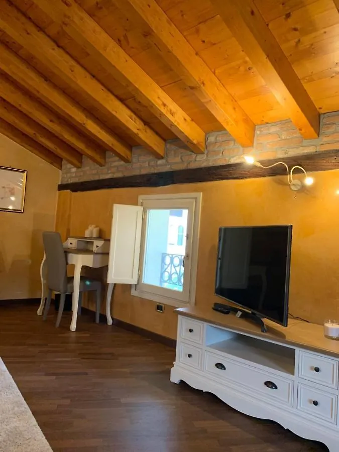 Quinta Quadra Hotel Chiari