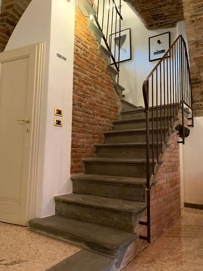 Quinta Quadra Hotel Chiari